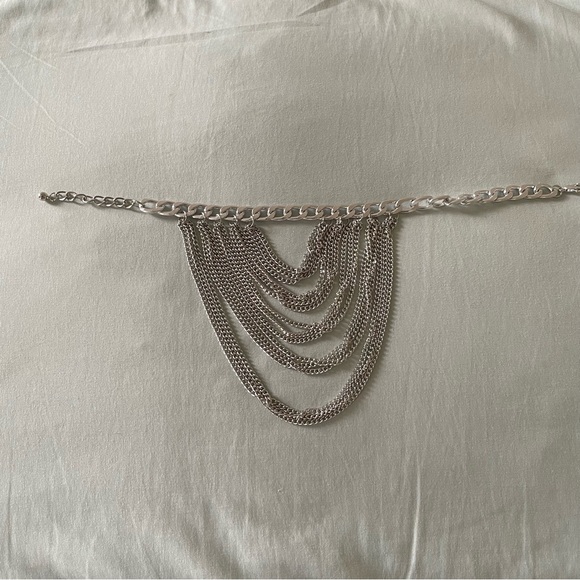 Multi Layered Silver Chain Heel Anklet - Picture 2 of 2